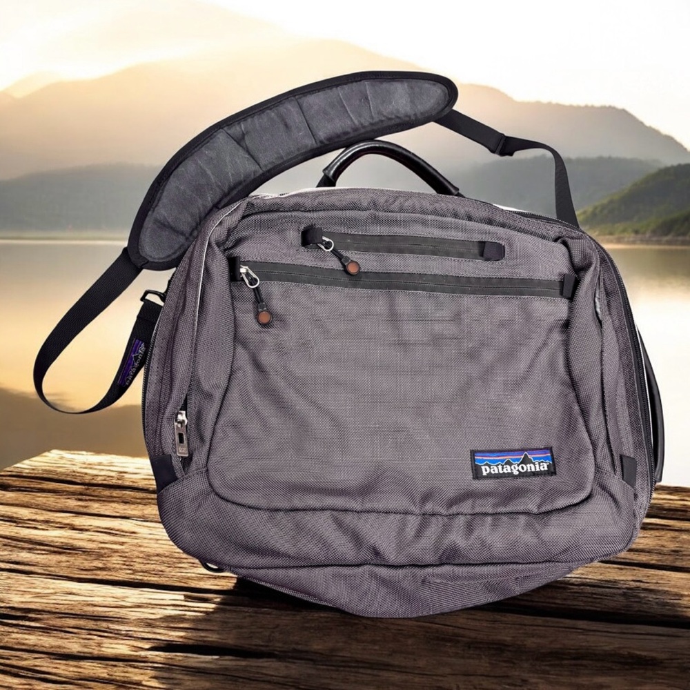PATAGONIA MLC Bag Zip Pocket Strap Duffel Travel Converts to backpack Vintage